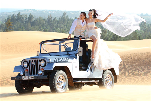 Tour xe Jeep tham quan đồi cát Mũi Né